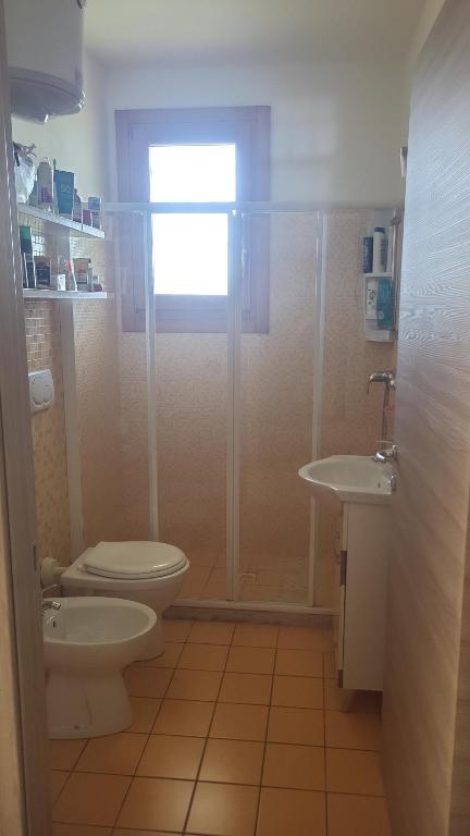 Bagno completo con doccia e bidet Apartment Gaia